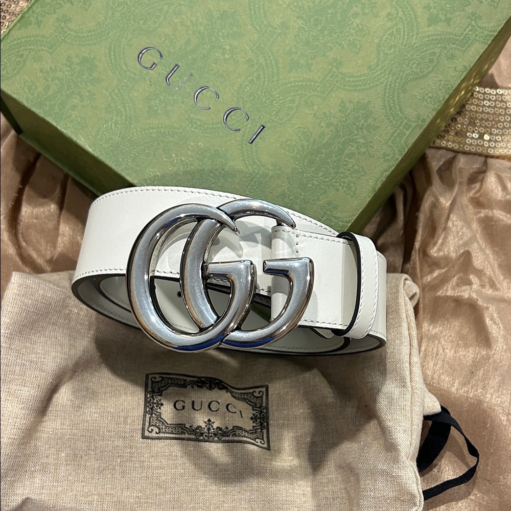 Gucci White Leather Belt with Silver GG Emblem